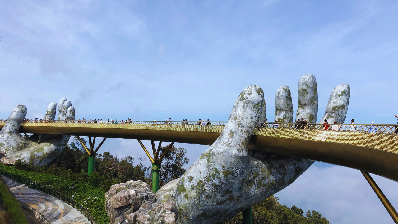 Halong Bay cruise included in a Vietnam Tour Package